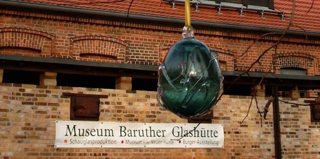 Glasostereier vor dem Museum in Glashütte | Foto: Museumsdorf Baruther Glashütte