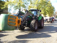 geschmückter Traktor | Foto: Landkreis TF