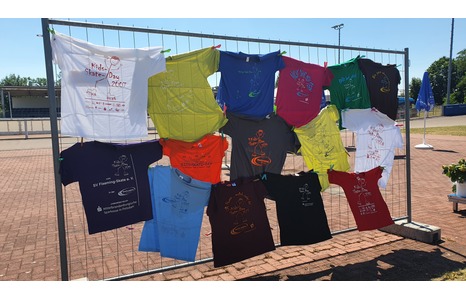 Foto: Farben der Kids-Skate-Day Shirts