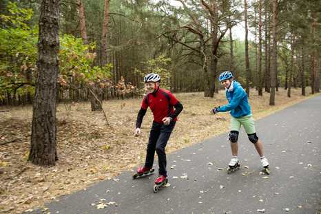 Herbstliche Flaeming-Skate mit Skatern. | Foto: Ines Glöckner